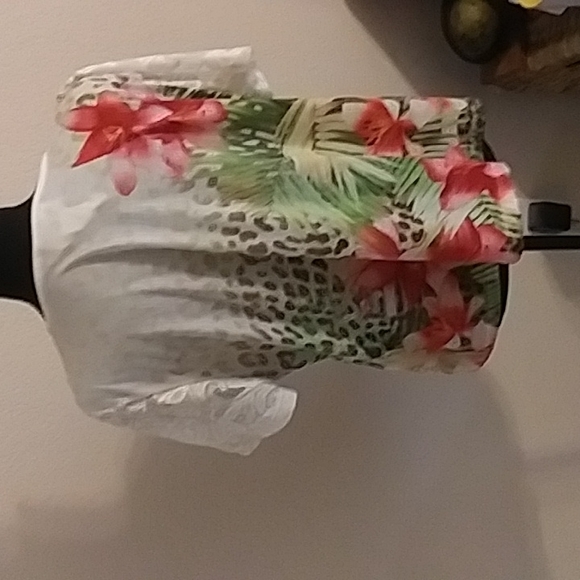 Alfred Dunner Lace Floral Top - Picture 4 of 10